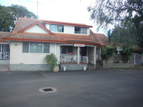 Restawile Motel - Tourism Hervey Bay 1
