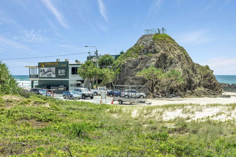 Rigi On Currumbin Beach - Tourism Hervey Bay 0