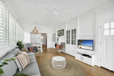 Rigi On Currumbin Beach - Tourism Hervey Bay 2