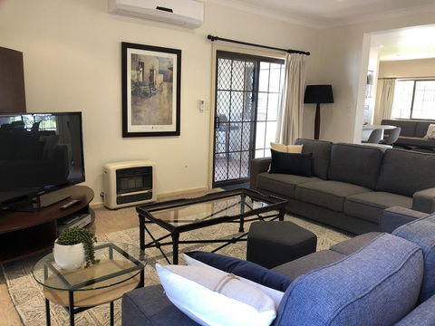 Riverwalk Retreat - Hervey Bay Accommodation 1