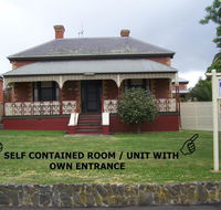 RJ's Bed  Breakfast - Tourism Hervey Bay