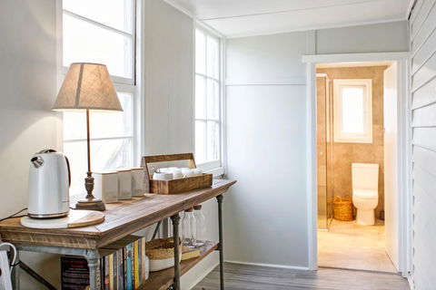 Robertson Public House And Kitchen - Tourism Hervey Bay 3