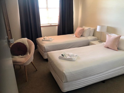 Robin Hill Views - Tourism Hervey Bay 1