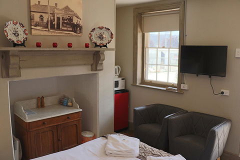 Robinson Cottage - Hervey Bay Accommodation 3