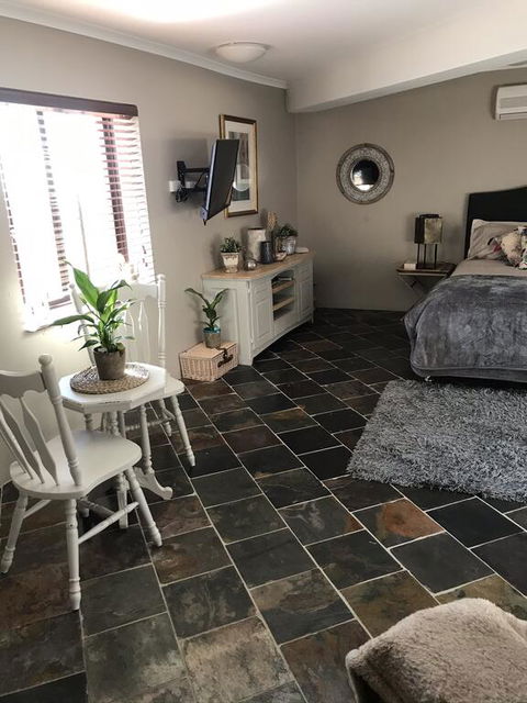 Robinson Retreat - Hervey Bay Accommodation 1