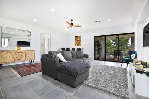 Rockwall - Pet-Friendly - Fire Pit - Hervey Bay Accommodation 0