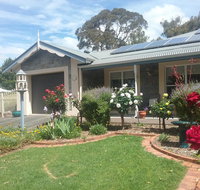 Rose Cottage - Hervey Bay Accommodation