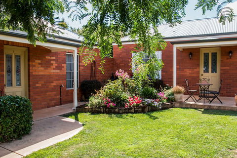 Ross Motel - Tourism Hervey Bay 2