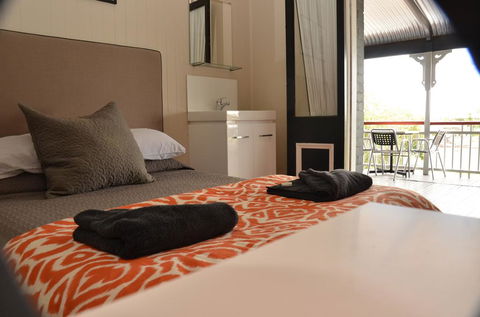 Royal Gatton Hotel - Hervey Bay Accommodation 2