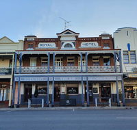 Royal Hotel - Tourism Hervey Bay