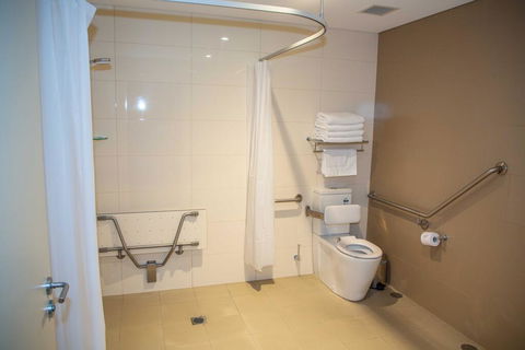 Royal Hotel Randwick - Hervey Bay Accommodation 2