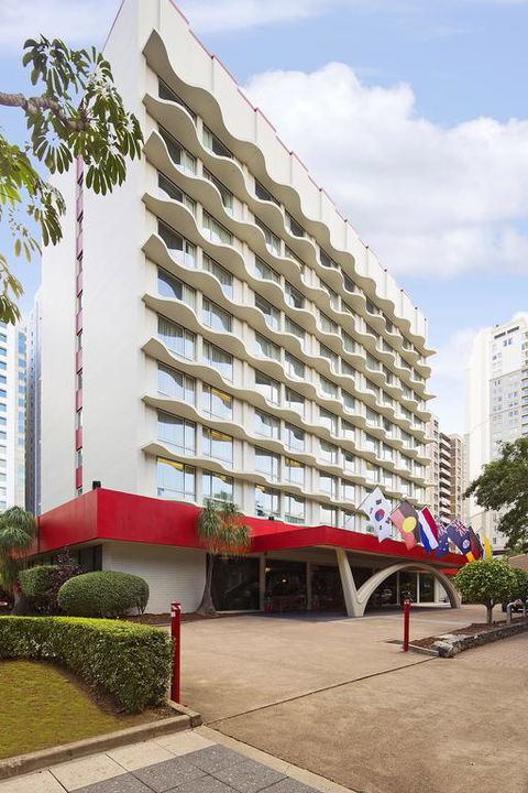 Royal On The Park - Hervey Bay Accommodation 3