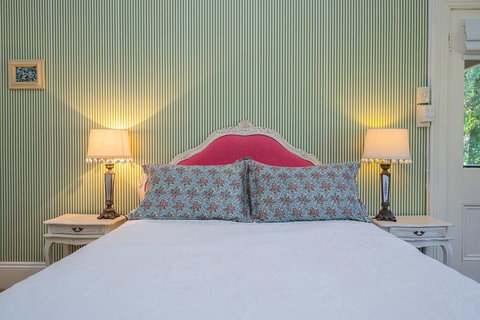 Russley Rural Retreat - Tourism Hervey Bay 0