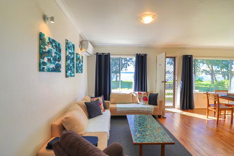 Sail N Surf - Hervey Bay Accommodation 2