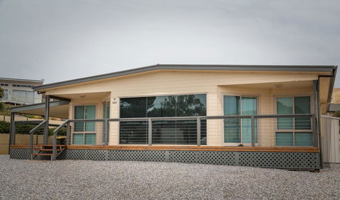 SALT - 37 Oceanview Drive - Hervey Bay Accommodation 1