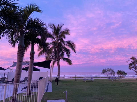 San Simeon Beachfront Apartments Tugun - Hervey Bay Accommodation 2