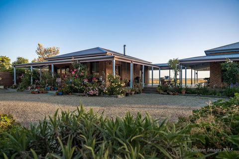 Sanctuary@Waratah - Hervey Bay Accommodation 0