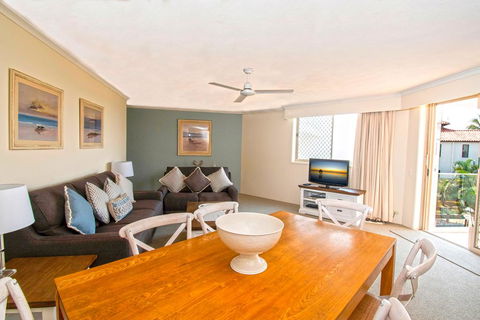 Sandcastles On Currumbin Beach - Hervey Bay Accommodation 3