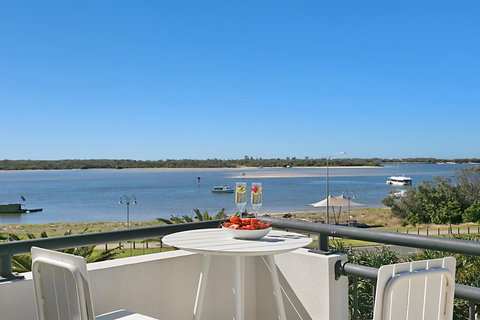 Sandcastles On The Broadwater - Hervey Bay Accommodation 0