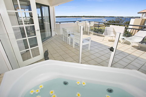 Sandcastles On The Broadwater - Hervey Bay Accommodation 2