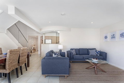 Sandcastles Unit 7 - Fingal Bay - Hervey Bay Accommodation 3