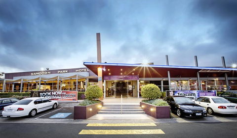Sandown Park Hotel Noble Park - Hervey Bay Accommodation 2