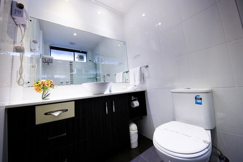 Sandown Regency Hotel & Apartments - Hervey Bay Accommodation 2
