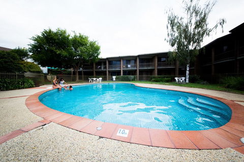 Sandown Regency Hotel & Apartments - Hervey Bay Accommodation 1