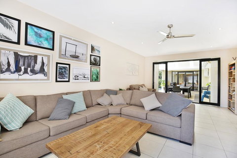 Sandy Bottom - Pet Friendly - 3 Min Walk To Beach - Tourism Hervey Bay 2