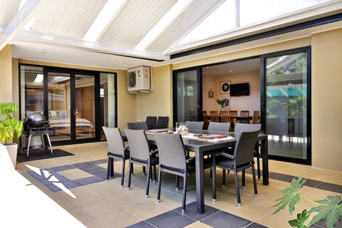 Sandy Bottom - Pet Friendly - 3 Min Walk To Beach - Tourism Hervey Bay 1