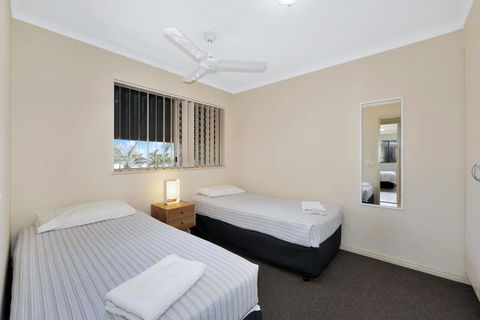 Santalina Beach Gem - Hervey Bay Accommodation 1