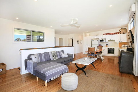 Sea Mist - Pet Friendly - Direct Access To Beach - Tourism Hervey Bay 1