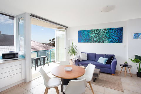 Sea Views Bondi Beach - Hervey Bay Accommodation 0