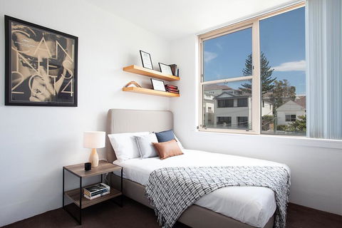 Sea Views Bondi Beach - Hervey Bay Accommodation 3