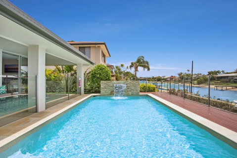 Seaclusion Broadbeach - Hervey Bay Accommodation 0