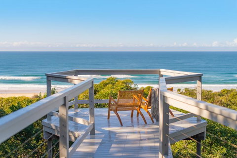 Seascape @ 19 Pindari - Privacy, Space, Views - Hervey Bay Accommodation 0