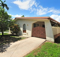 Seascape Holidays - 53 Reef Street - Hervey Bay Accommodation