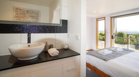 Seaview Family Retreat - Hervey Bay Accommodation 2