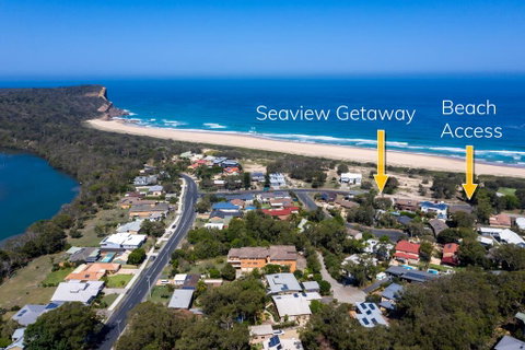 Seaview Getaway - Hervey Bay Accommodation 2