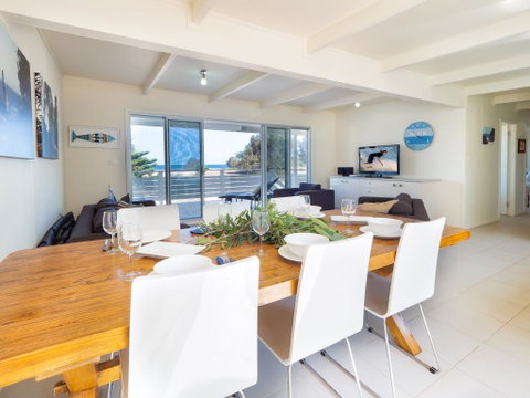 Seaview Getaway - Hervey Bay Accommodation 3