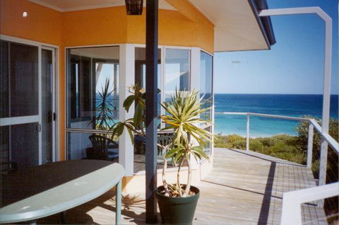 Seaview Holiday House - Hervey Bay Accommodation 1