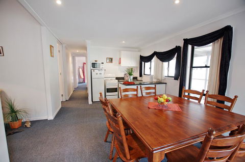 Serenity Grove - Hervey Bay Accommodation 1