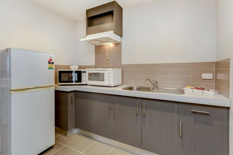 Seymours On Lydiard - Hervey Bay Accommodation 3