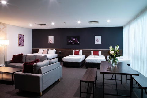 Sfera's Park Suites & Convention Centre - Tourism Hervey Bay 2