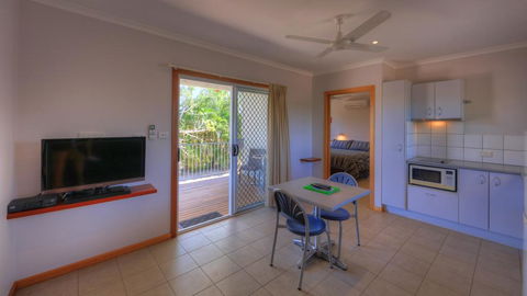Shady Lane Tourist Park - Tourism Hervey Bay 0