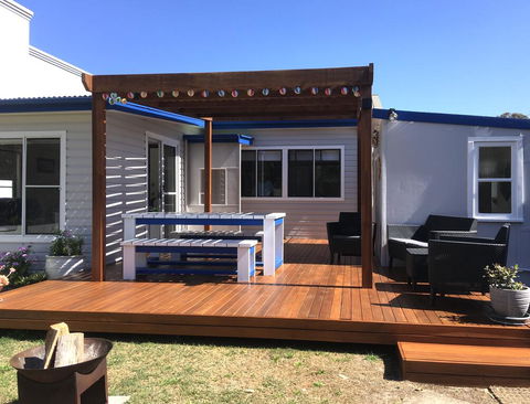 Shellharbour Beach Cottage - Walk Onto Patrolled Beach With Flags In Summer - Tourism Hervey Bay 0