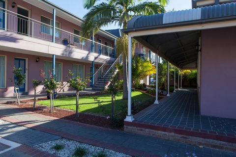 Shellharbour Village Motel - Tourism Hervey Bay 1