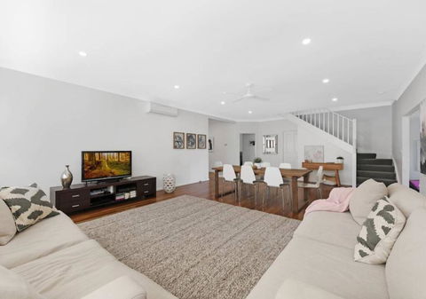 Shelly Beach Family Hideaway - Pool, Beach, Golf - Tourism Hervey Bay 0