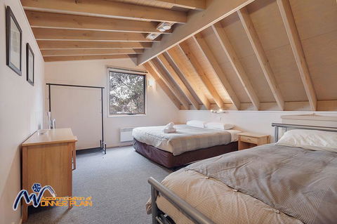 Shiraz - Tourism Hervey Bay 2