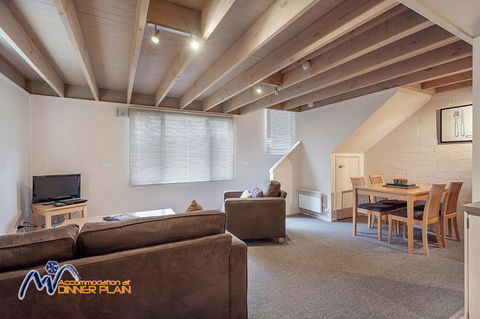 Shiraz - Tourism Hervey Bay 0